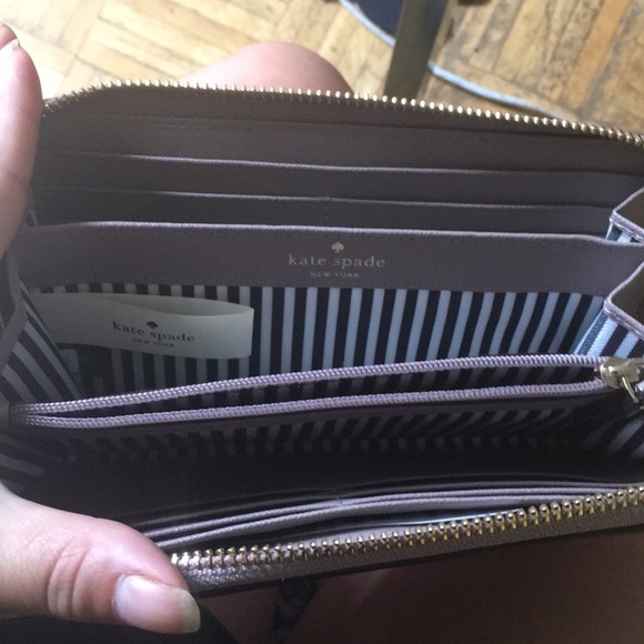 Wallet - Picture 5 of 6